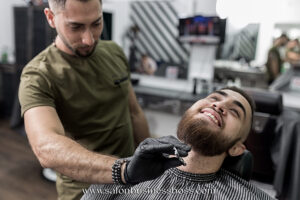 5 Differences Between a Barbershop & a Salon